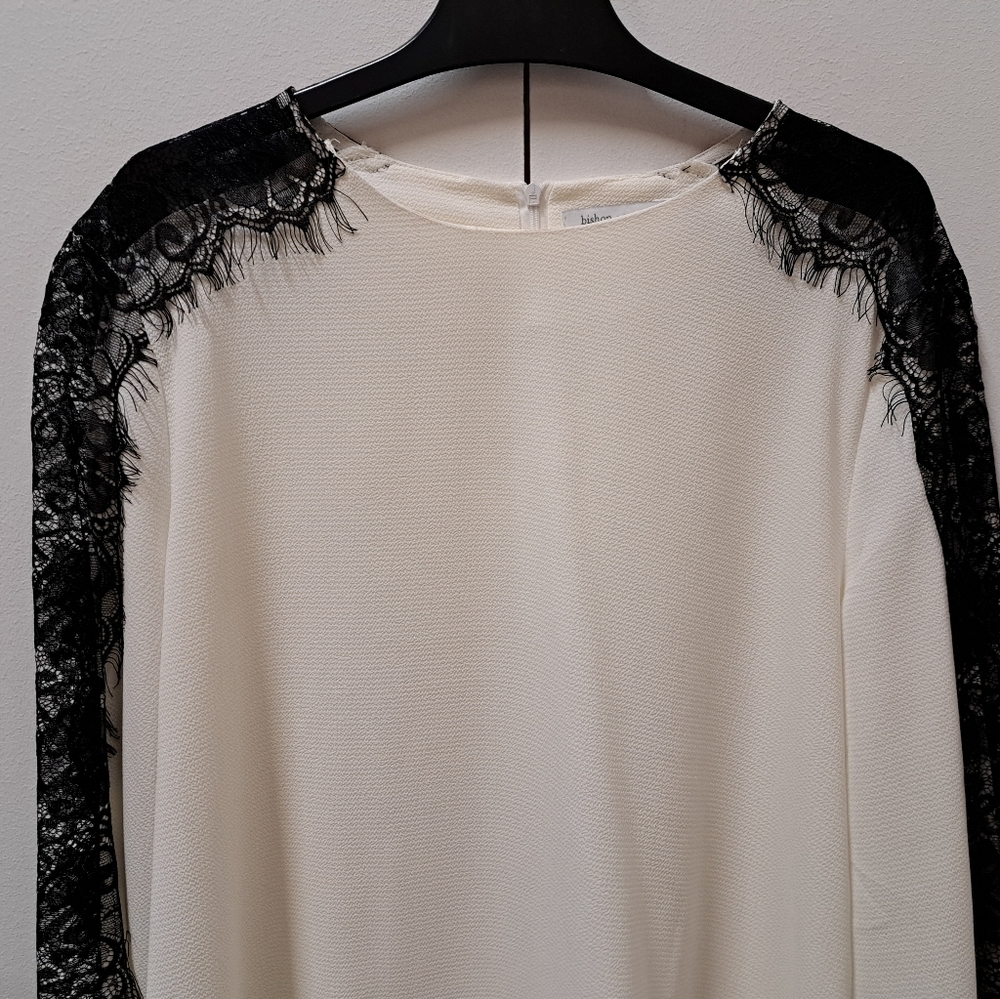 Bishop + Young Women's Shirt Blouse Top  Long Sleeve HQ Lace Sleeves size XS - Picture 5 of 9